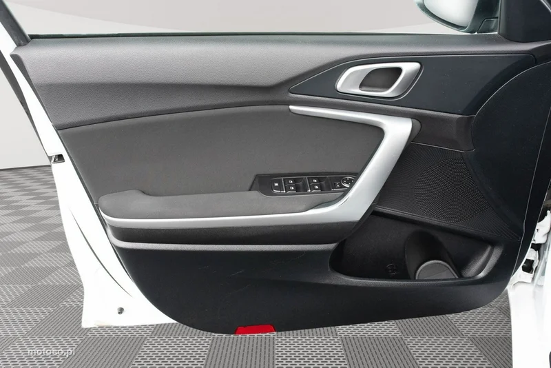 Kia Cee'd 8