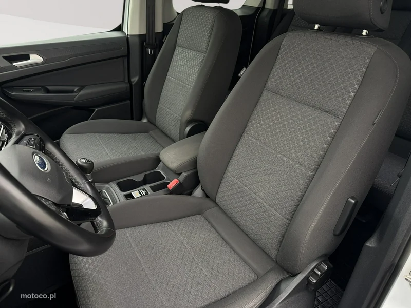 Ford Tourneo Connect 12