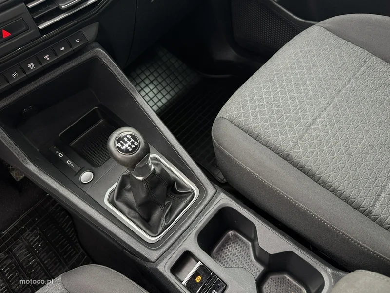 Ford Tourneo Connect 21