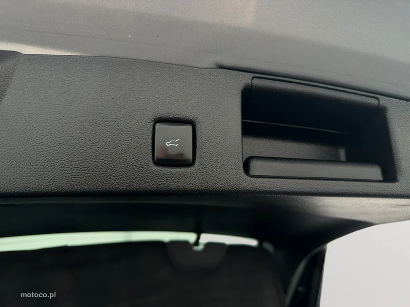 Ford Kuga III 23
