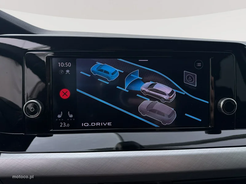 Volkswagen Golf VIII 18
