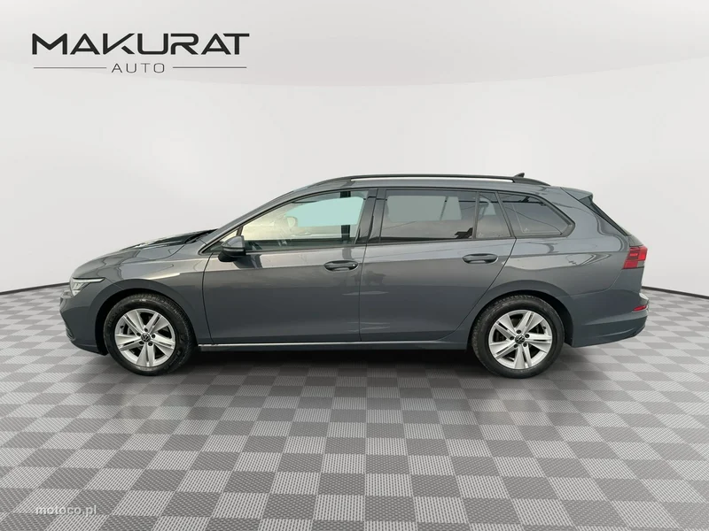 Volkswagen Golf VIII 9