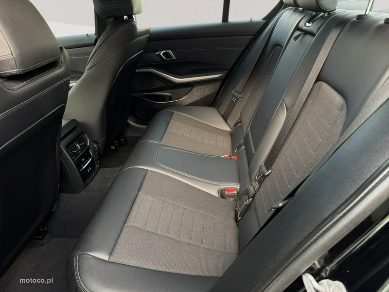 BMW Seria 3 G20 318 26