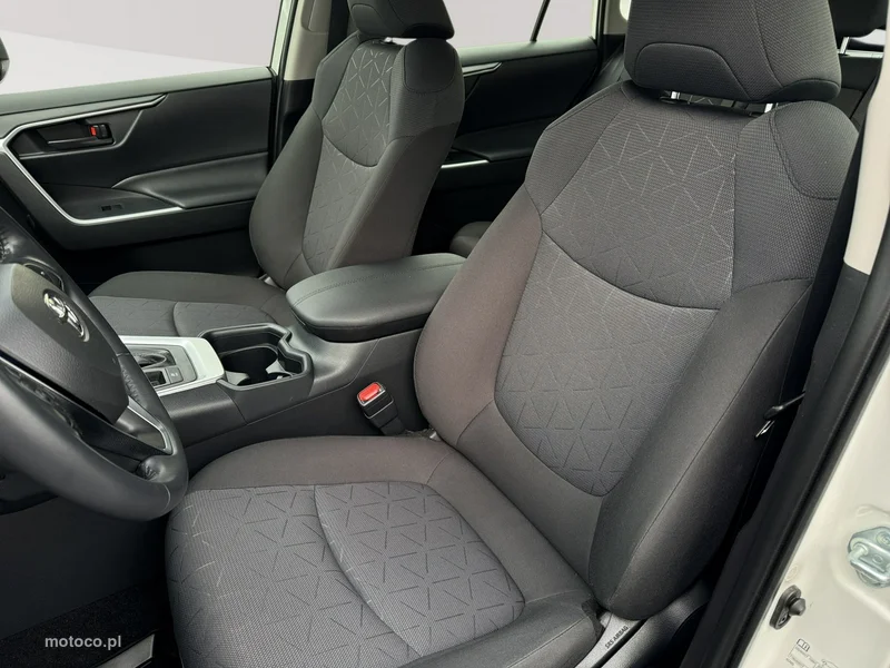Toyota RAV 4 XA50 12