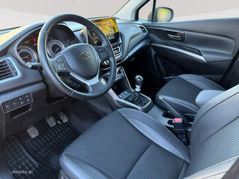Suzuki S-Cross 7