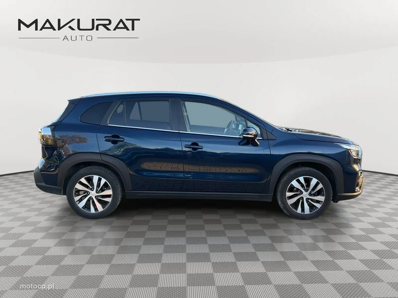Suzuki S-Cross 8