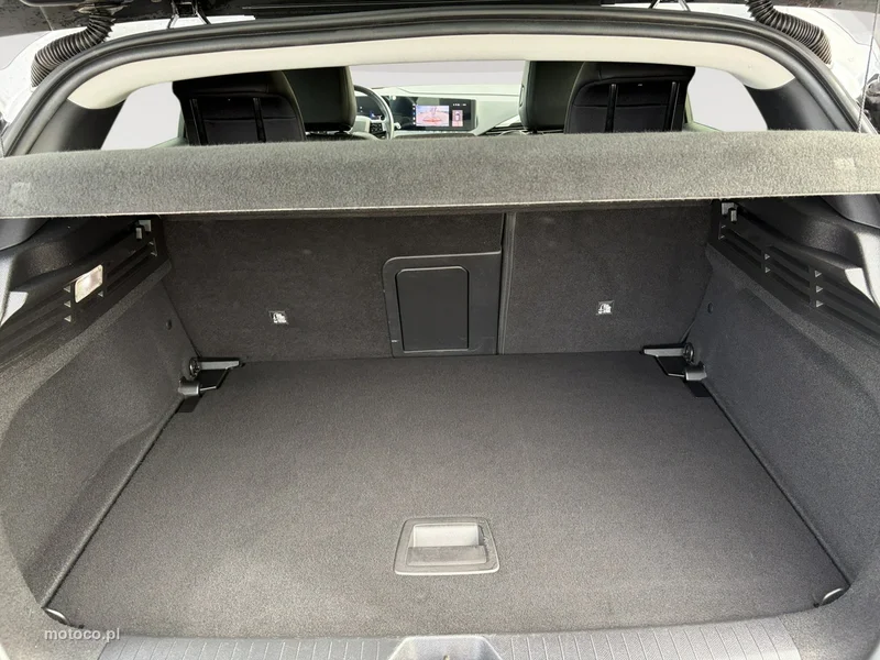 Opel Astra L 26