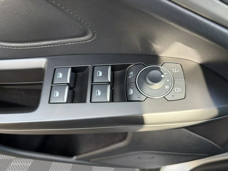 Ford Focus IV 10