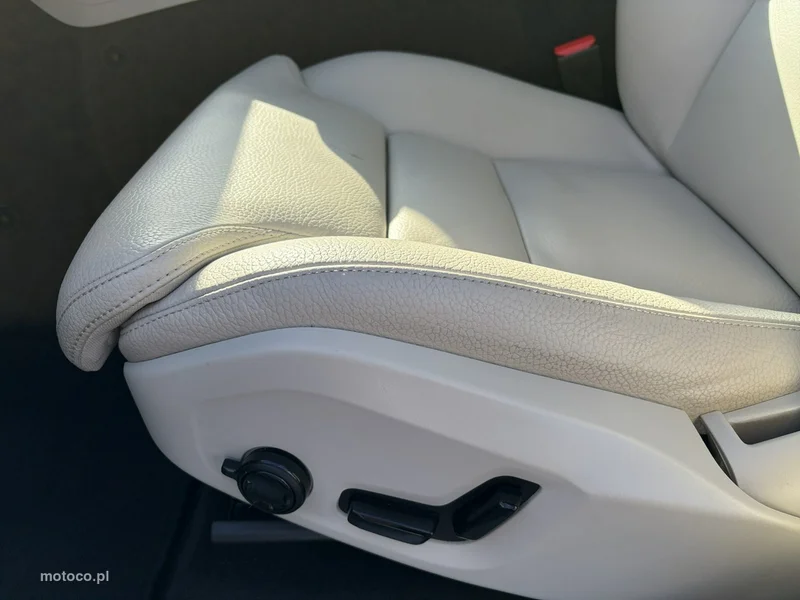 Volvo XC 60 12
