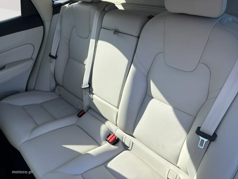 Volvo XC 60 24