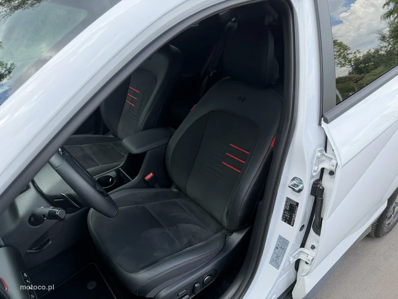 Hyundai KONA 12