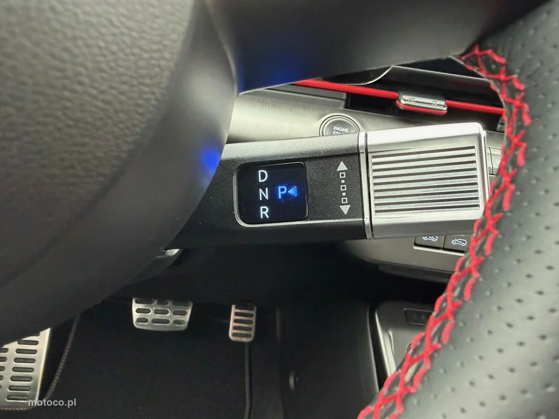 Hyundai KONA 16