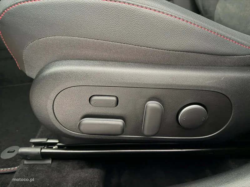 Hyundai KONA 25