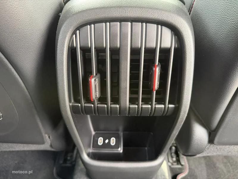 Hyundai KONA 26