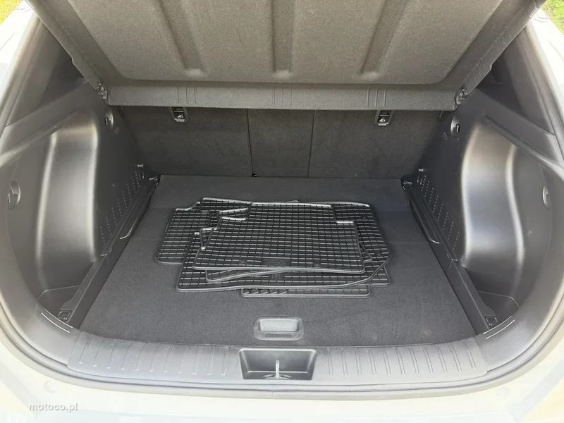 Hyundai KONA 28