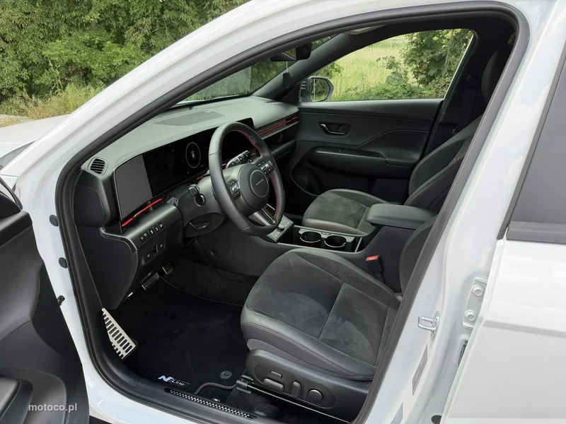 Hyundai KONA 6
