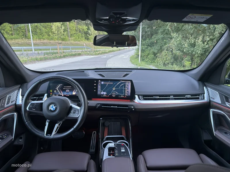 BMW X1 U11 12