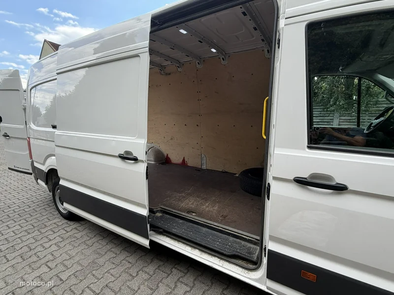 Volkswagen Crafter 9