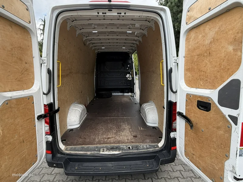 Volkswagen Crafter 10