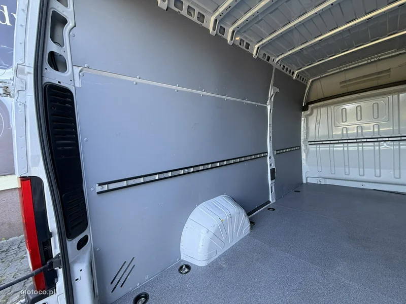 Opel Movano 10