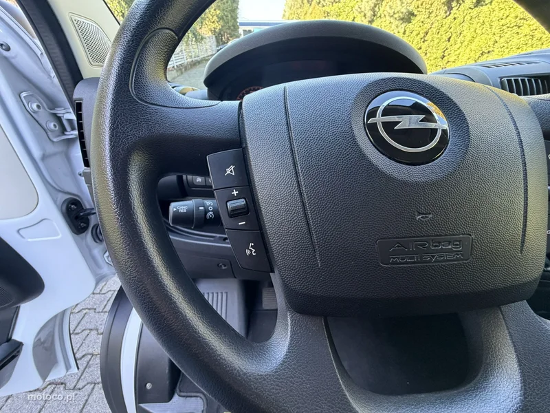 Opel Movano 24