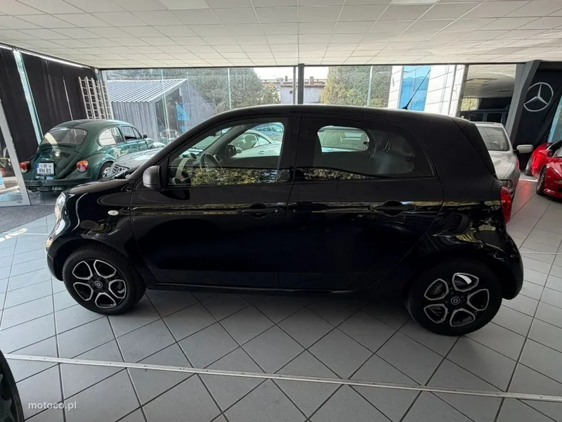 Smart ForFour 9
