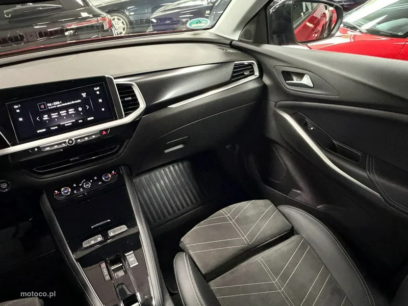 Opel Grandland X 24