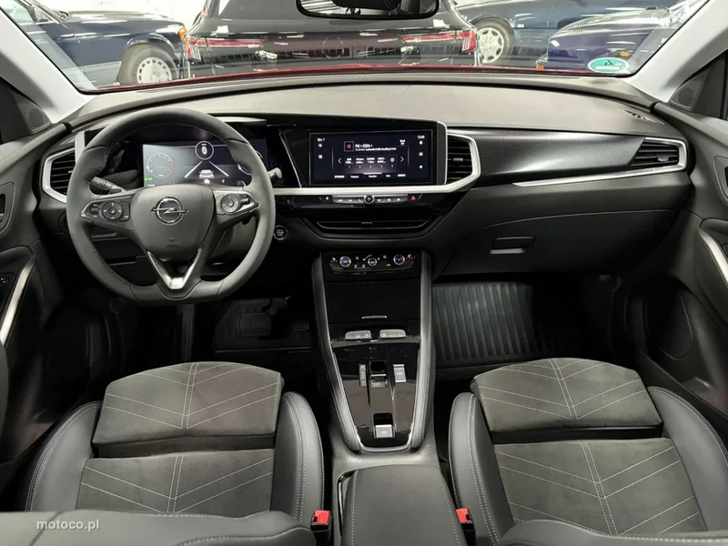 Opel Grandland X 8