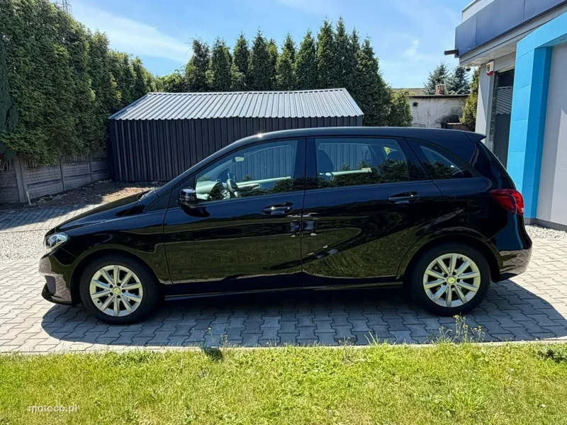 Mercedes-Benz Klasa B W246 B 180 8