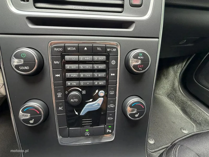 Volvo V60 17