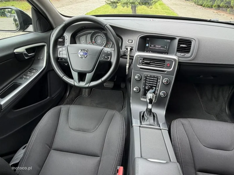Volvo V60 23