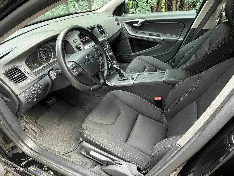 Volvo V60 9