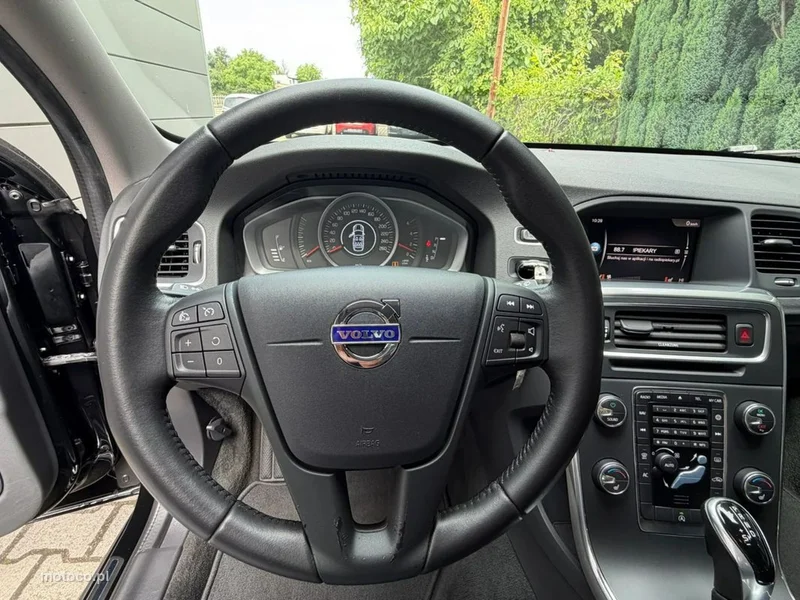 Volvo V60 10