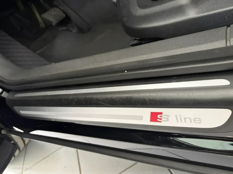Audi Q3 8U 15