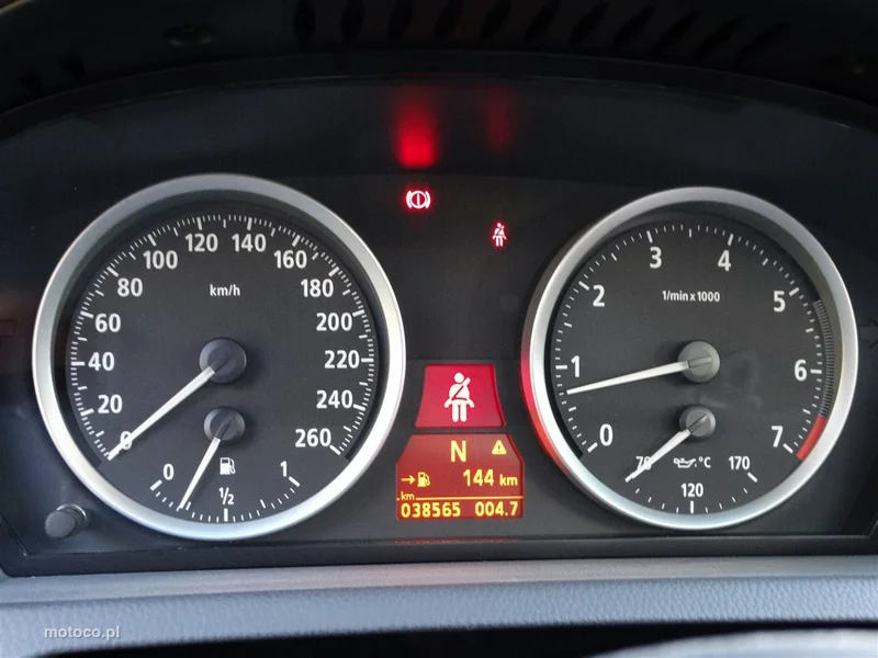 BMW Seria 6 E63 645 5