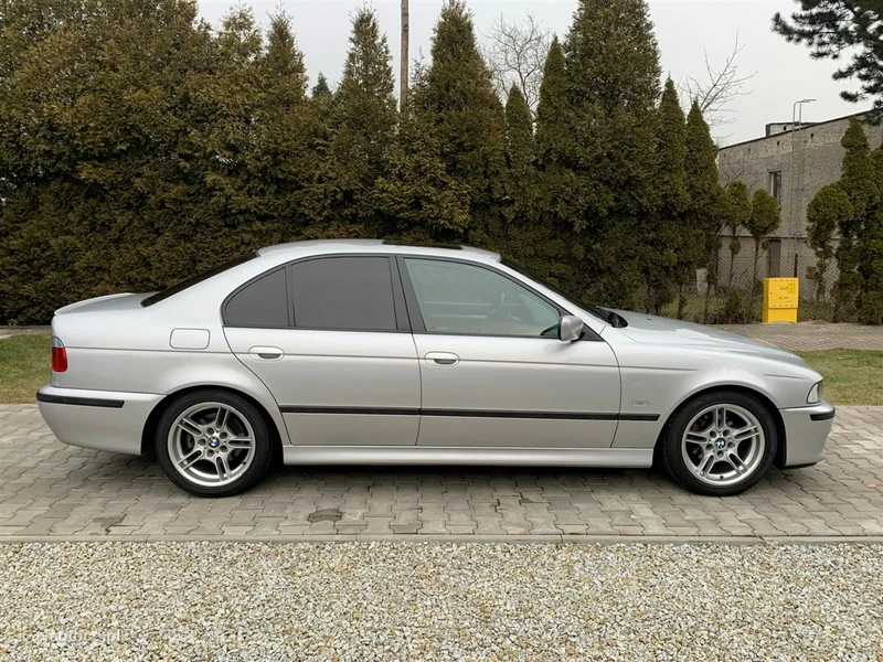 BMW Seria 5 E39 525 2