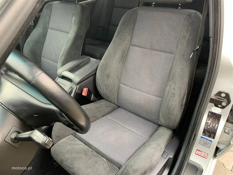 BMW Seria 5 E39 525 4