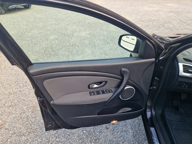 Renault Megane III 13
