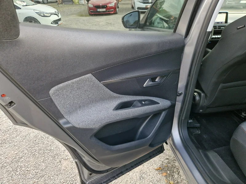 Peugeot 3008 13