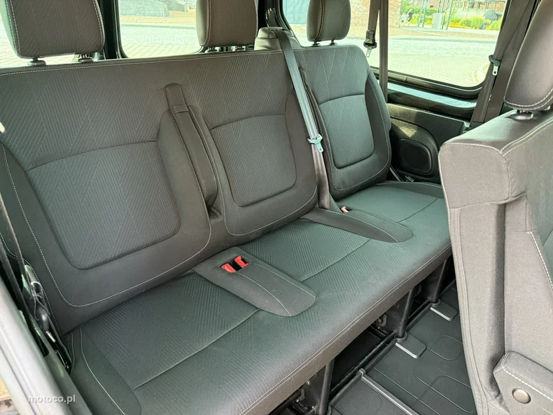 Renault Trafic III 12
