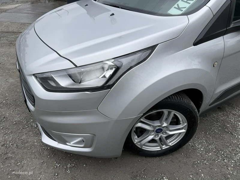 Ford Transit Connect 11