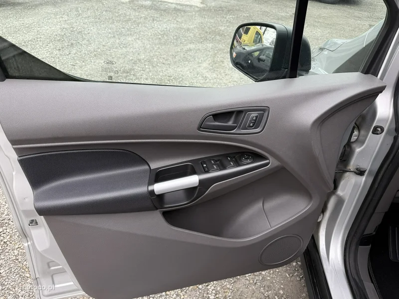 Ford Transit Connect 13