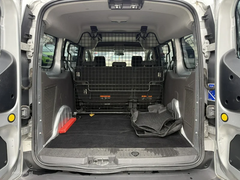 Ford Transit Connect 17
