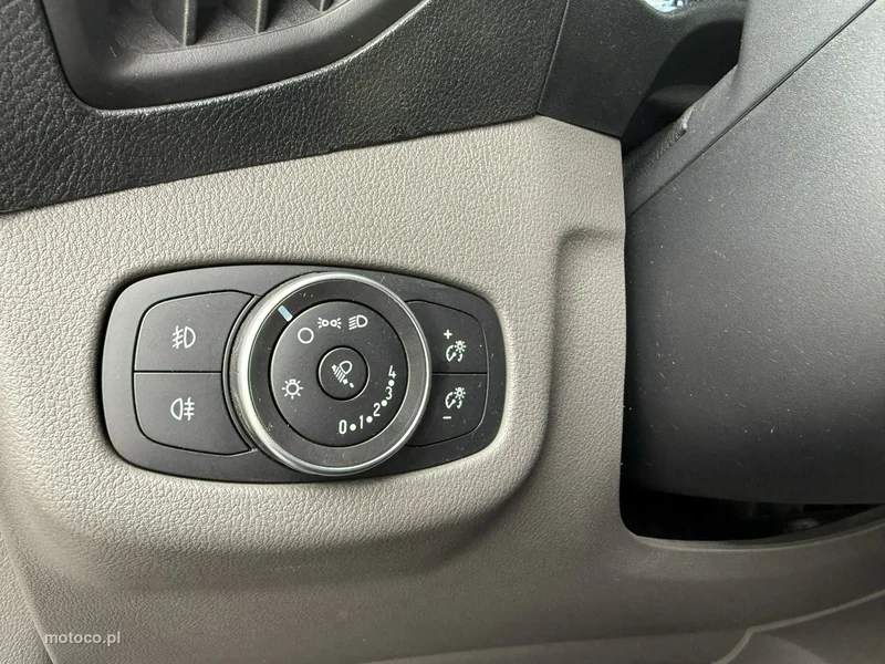 Ford Transit Connect 27