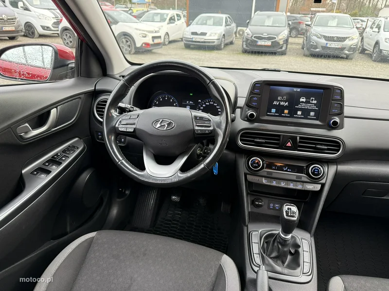 Hyundai KONA 15