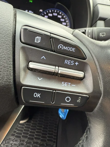 Hyundai KONA 24