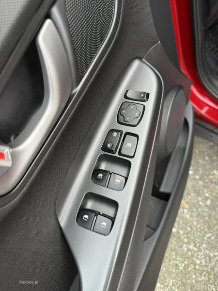 Hyundai KONA 28