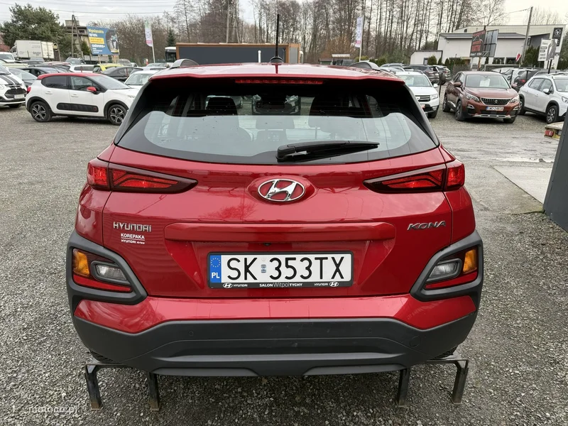 Hyundai KONA 8
