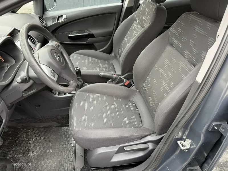 Opel Corsa D 15