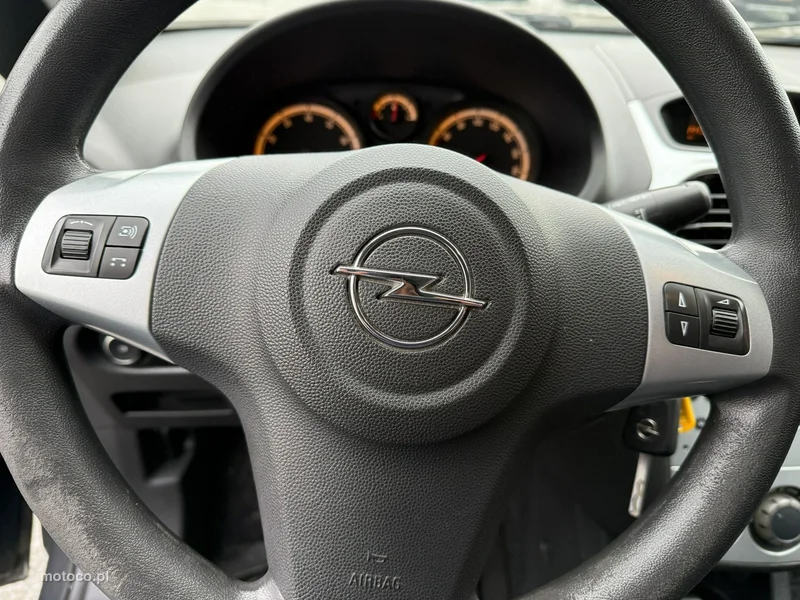 Opel Corsa D 17
